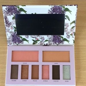 Seraphine Botanicals eyeshadow and blush palette